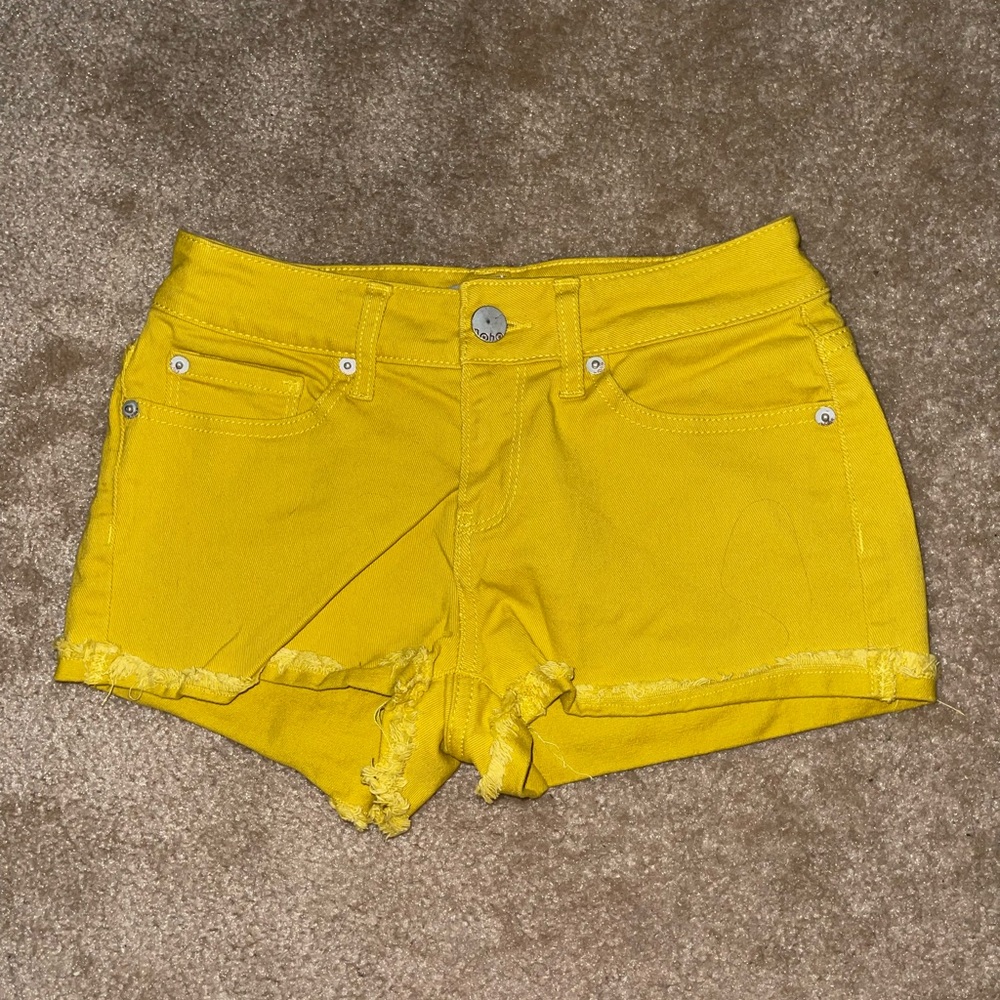 Women’s No Boundaries Mustard Yellow Jean Shorts juniors size 7